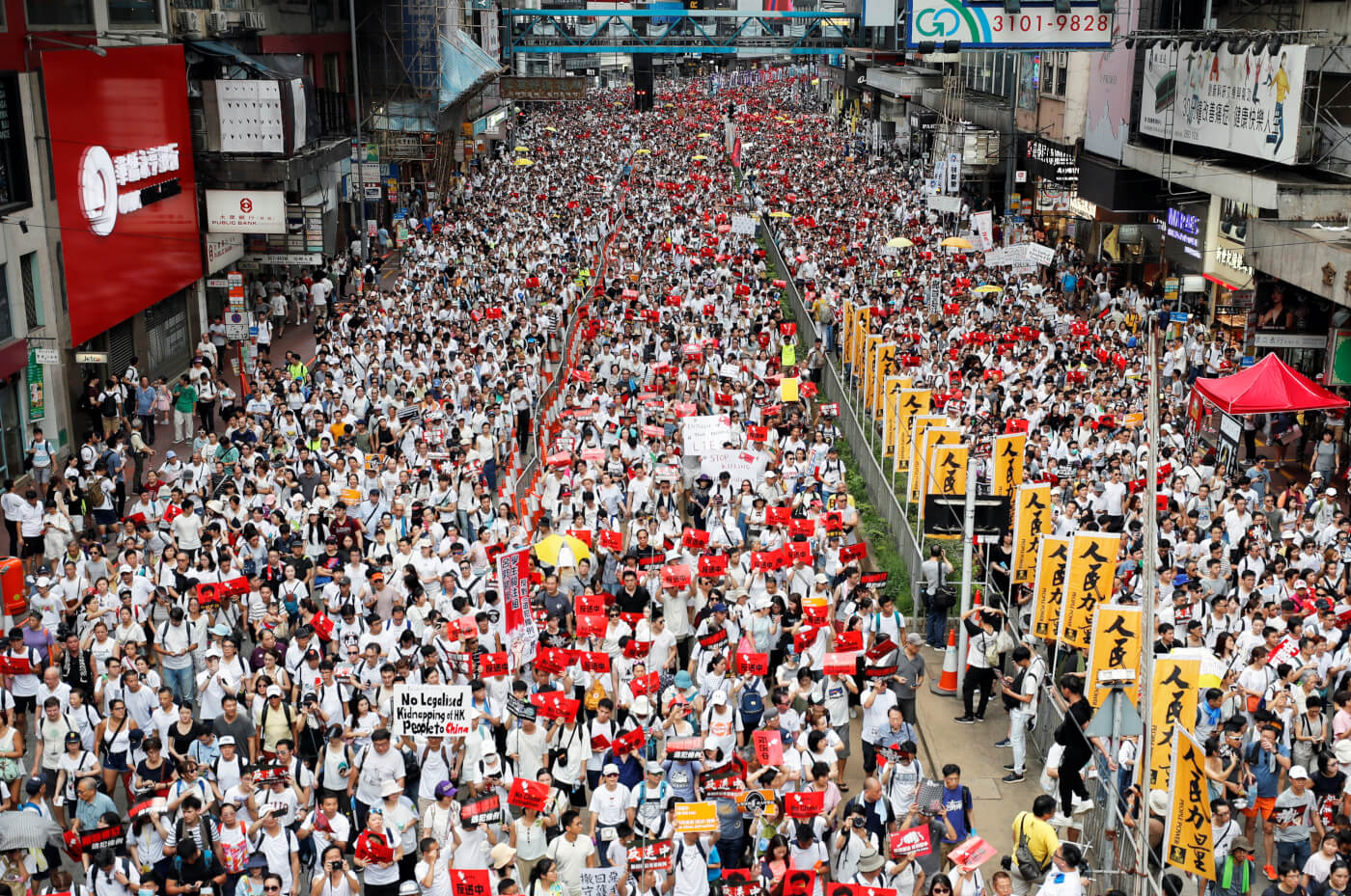 Massive Protests in China Against New Extradition Law Turn Violent